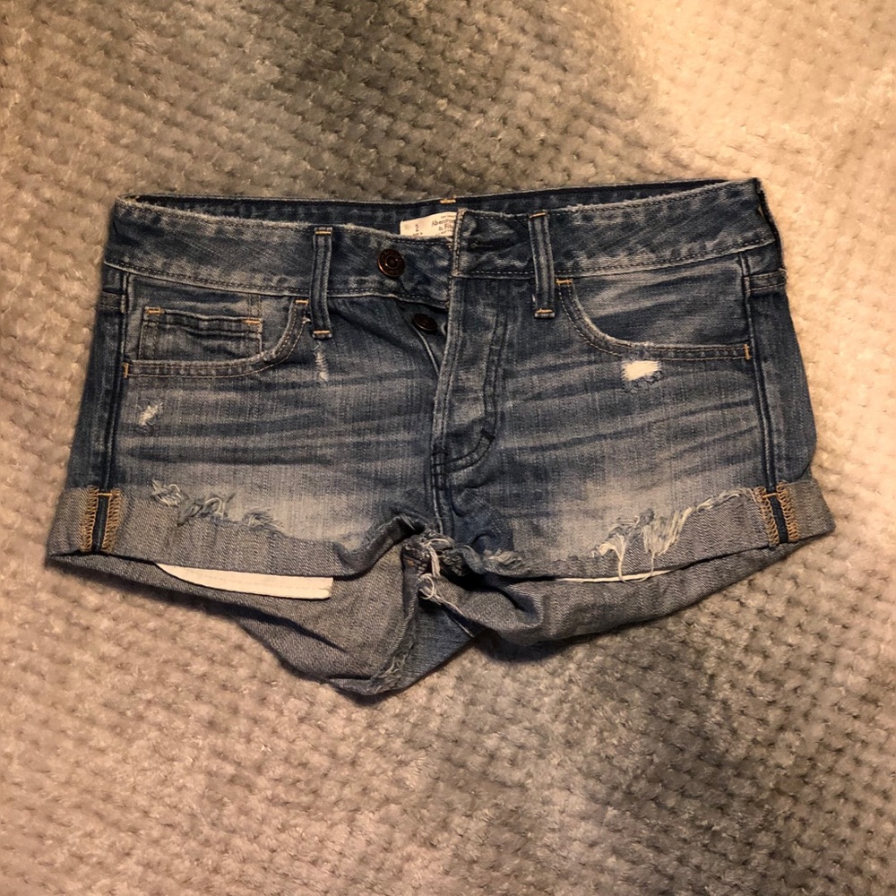 Abercrombie shorts!